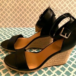 Women's (11) Black Wedge Strap Heels
